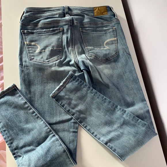 American eagle size 4 short jeans - Picture 2 of 2